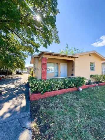 1814 Washington Street Hollywood FL 33020