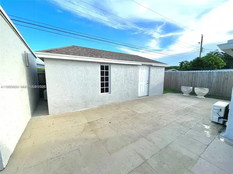 7150 Coolidge Street Hollywood FL 33024