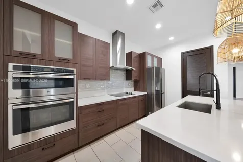 15877 SW 136th Way Miami FL 33196