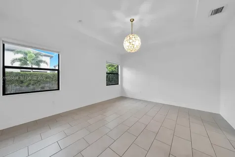 15877 SW 136th Way Miami FL 33196