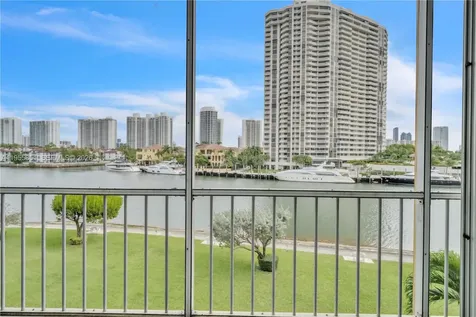 3030 Marcos Drive Aventura FL 33160
