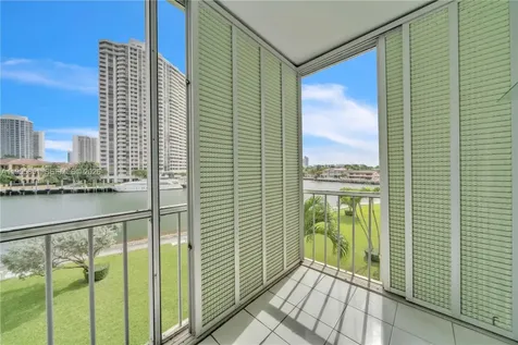 3030 Marcos Drive Aventura FL 33160