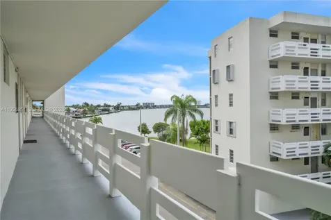 3030 Marcos Drive Aventura FL 33160