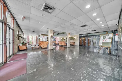3030 Marcos Drive Aventura FL 33160