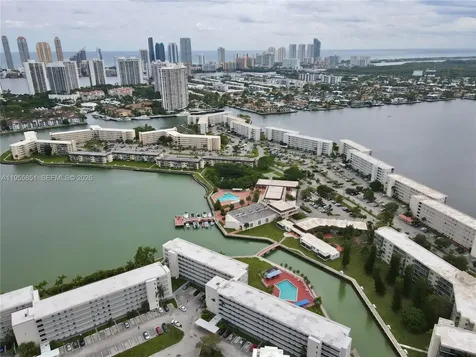 3030 Marcos Drive Aventura FL 33160