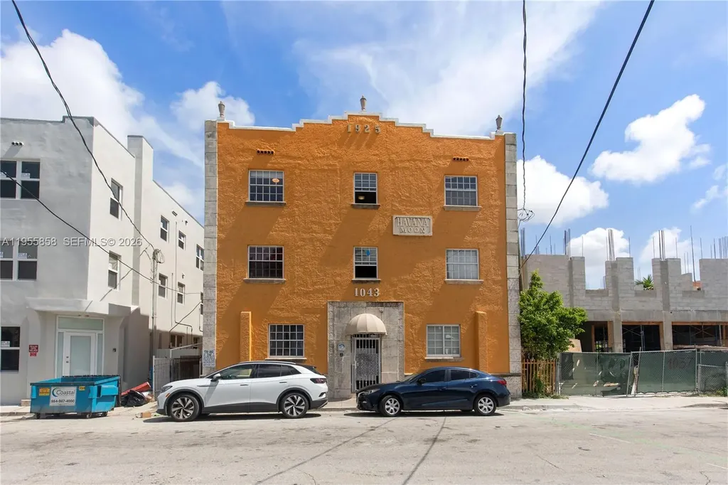 1043 NW 2nd Street Miami FL 33128