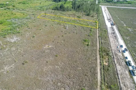 11850 SW 197 Avenue Kendall FL 33196