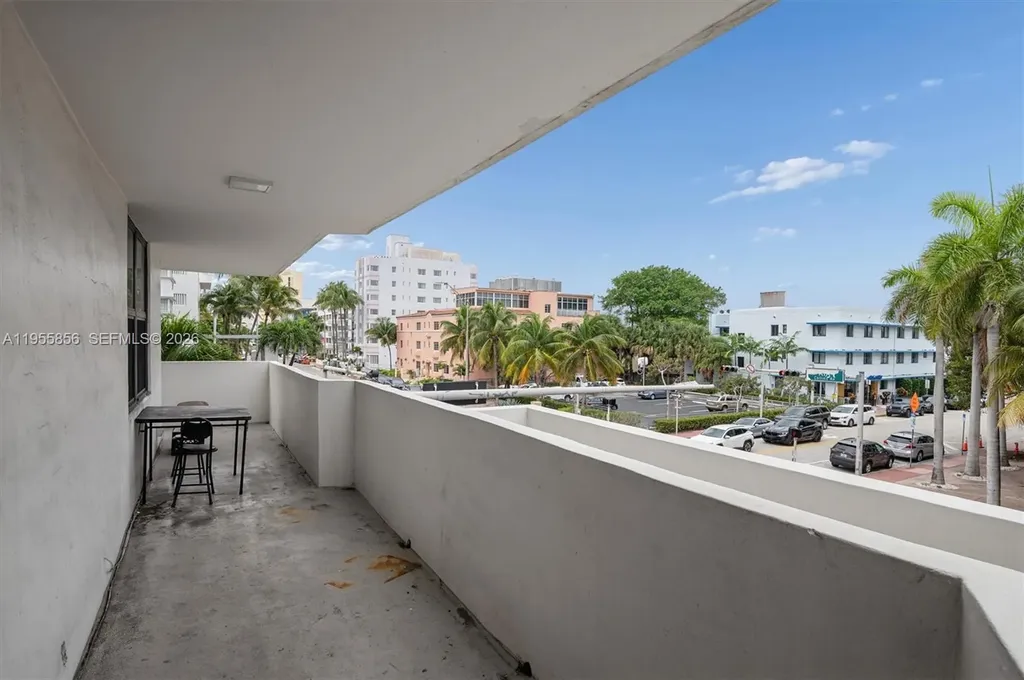 4301 Collins Avenue Miami Beach FL 33140