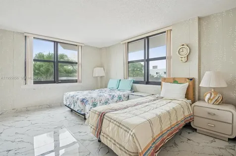 4301 Collins Avenue Miami Beach FL 33140