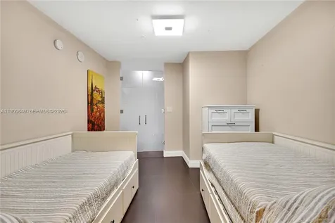 18201 Collins Avenue Sunny Isles Beach FL 33160