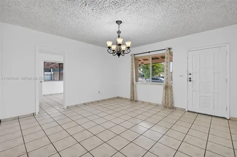 5700 NW 111th Terrace Hialeah FL 33012