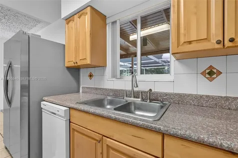 5700 NW 111th Terrace Hialeah FL 33012
