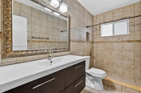 5700 NW 111th Terrace Hialeah FL 33012