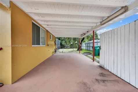5700 NW 111th Terrace Hialeah FL 33012