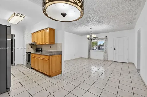 5700 NW 111th Terrace Hialeah FL 33012