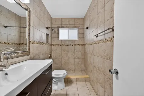 5700 NW 111th Terrace Hialeah FL 33012