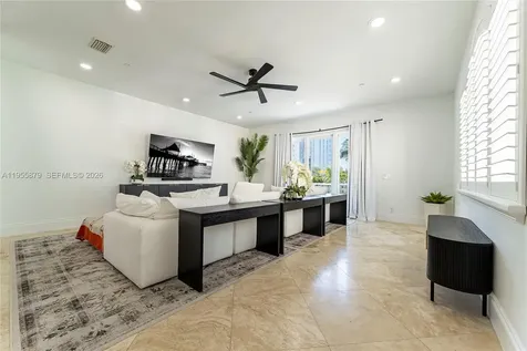430 Sunset Drive Pompano Beach FL 33062