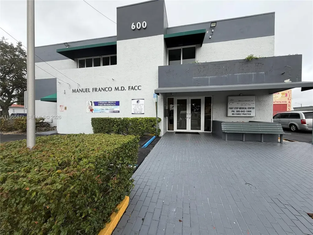 600 NW 35th Avenue Miami FL 33125