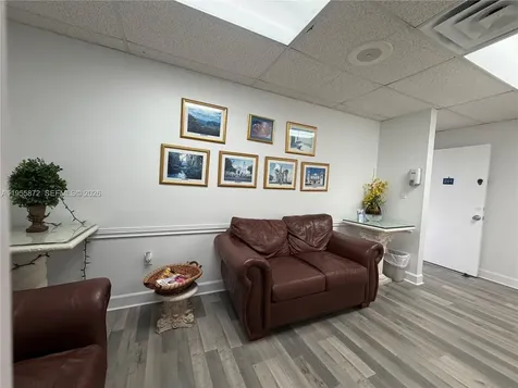 600 NW 35th Avenue Miami FL 33125