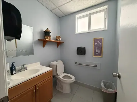 600 NW 35th Avenue Miami FL 33125