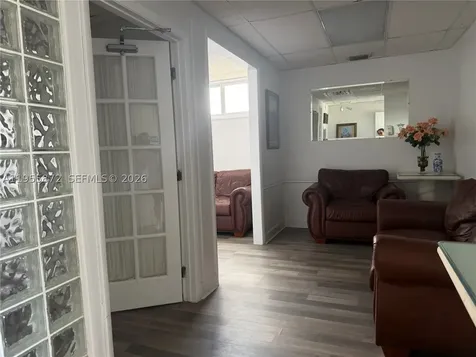 600 NW 35th Avenue Miami FL 33125