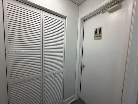 600 NW 35th Avenue Miami FL 33125