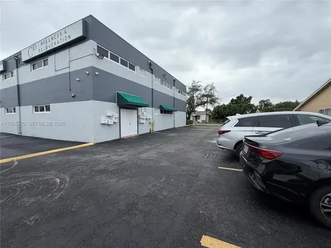 600 NW 35th Avenue Miami FL 33125