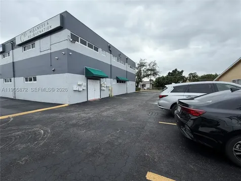 600 NW 35th Avenue Miami FL 33125