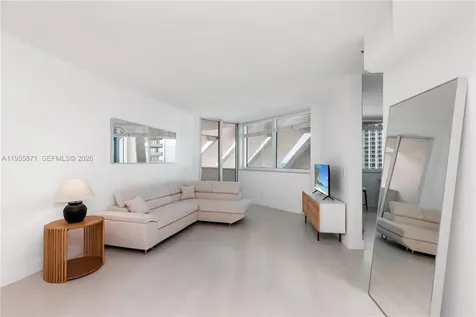 300 S Pointe Drive Miami Beach FL 33139