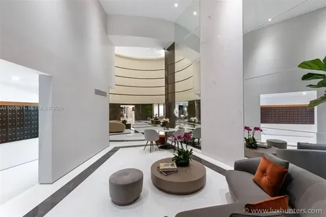 300 S Pointe Drive Miami Beach FL 33139