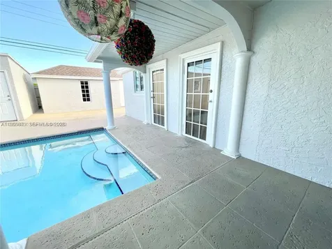 Hollywood FL 33024