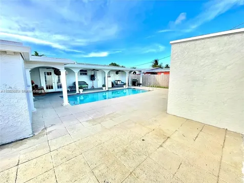 Hollywood FL 33024