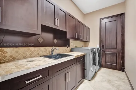 3175 Hunter Road Weston FL 33331