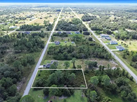 1915 Louis Avenue Lehigh Acres FL 33972
