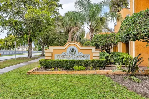 17901 NW 68th Avenue Hialeah FL 33015