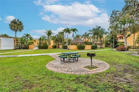 17901 NW 68th Avenue Hialeah FL 33015