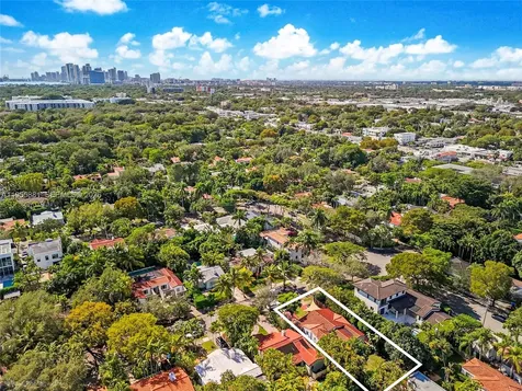 717 NE 73rd Street Miami FL 33138