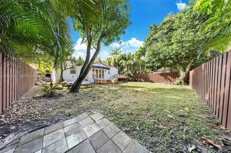 717 NE 73rd Street Miami FL 33138