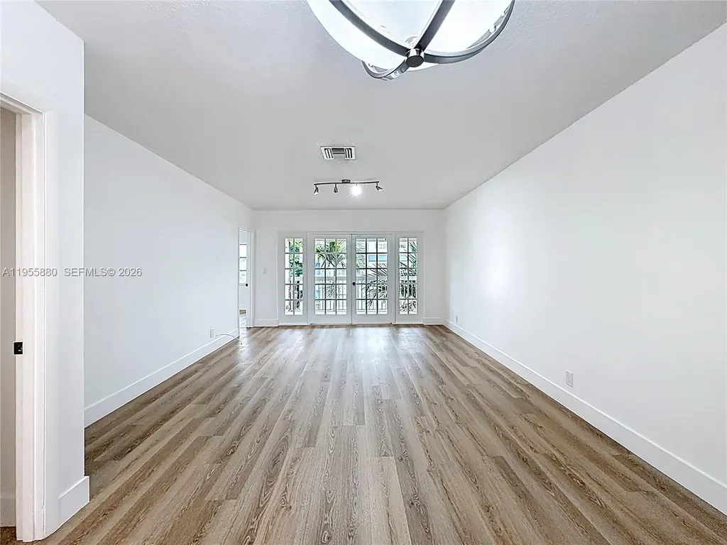 2424 SE 17th Causeway Fort Lauderdale FL 33316