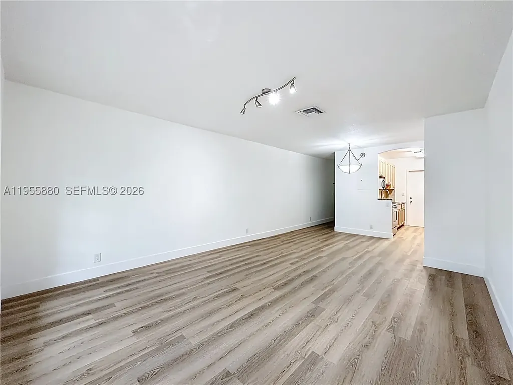 2424 SE 17th Causeway Fort Lauderdale FL 33316