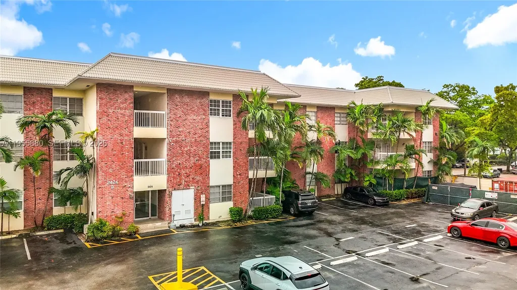 2424 SE 17th Causeway Fort Lauderdale FL 33316