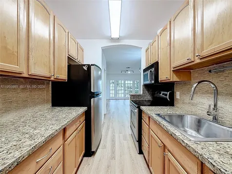 2424 SE 17th Causeway Fort Lauderdale FL 33316