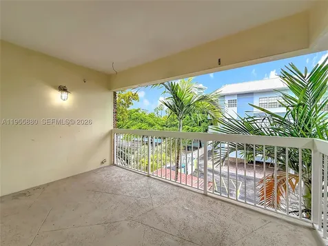 2424 SE 17th Causeway Fort Lauderdale FL 33316