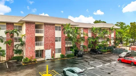 2424 SE 17th Causeway Fort Lauderdale FL 33316