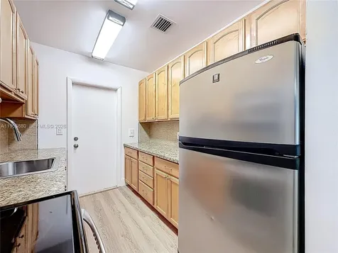 2424 SE 17th Causeway Fort Lauderdale FL 33316