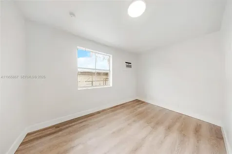 1648 NW 33rd Street Miami FL 33142