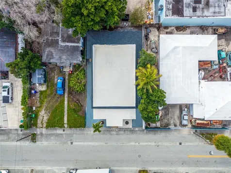 1648 NW 33rd Street Miami FL 33142