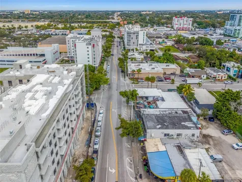 1648 NW 33rd Street Miami FL 33142