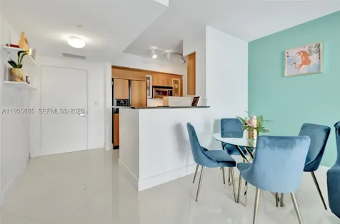 325 S Biscayne Boulevard Miami FL 33131