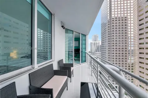 325 S Biscayne Boulevard Miami FL 33131